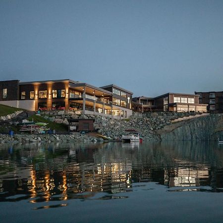 Hotel Du Domaine, Centre De Villegiature Et De Congres セトフォード・マインズ エクステリア 写真