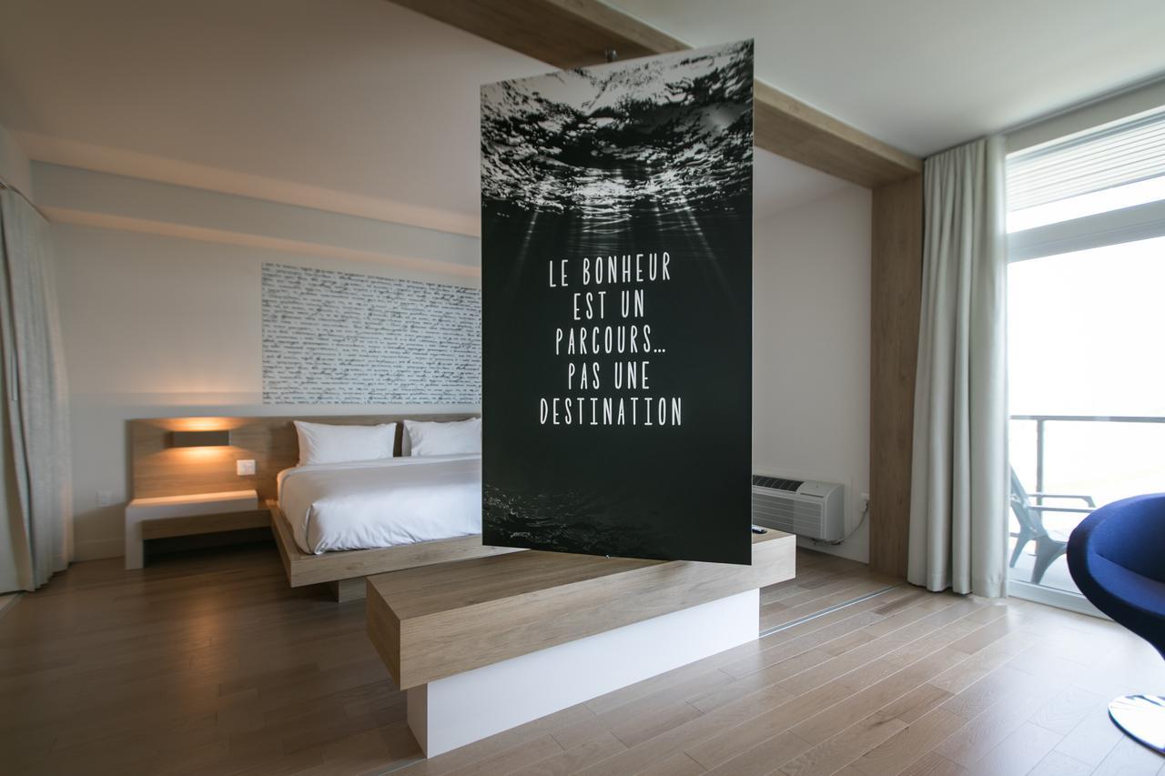 Hotel Du Domaine, Centre De Villegiature Et De Congres セトフォード・マインズ エクステリア 写真